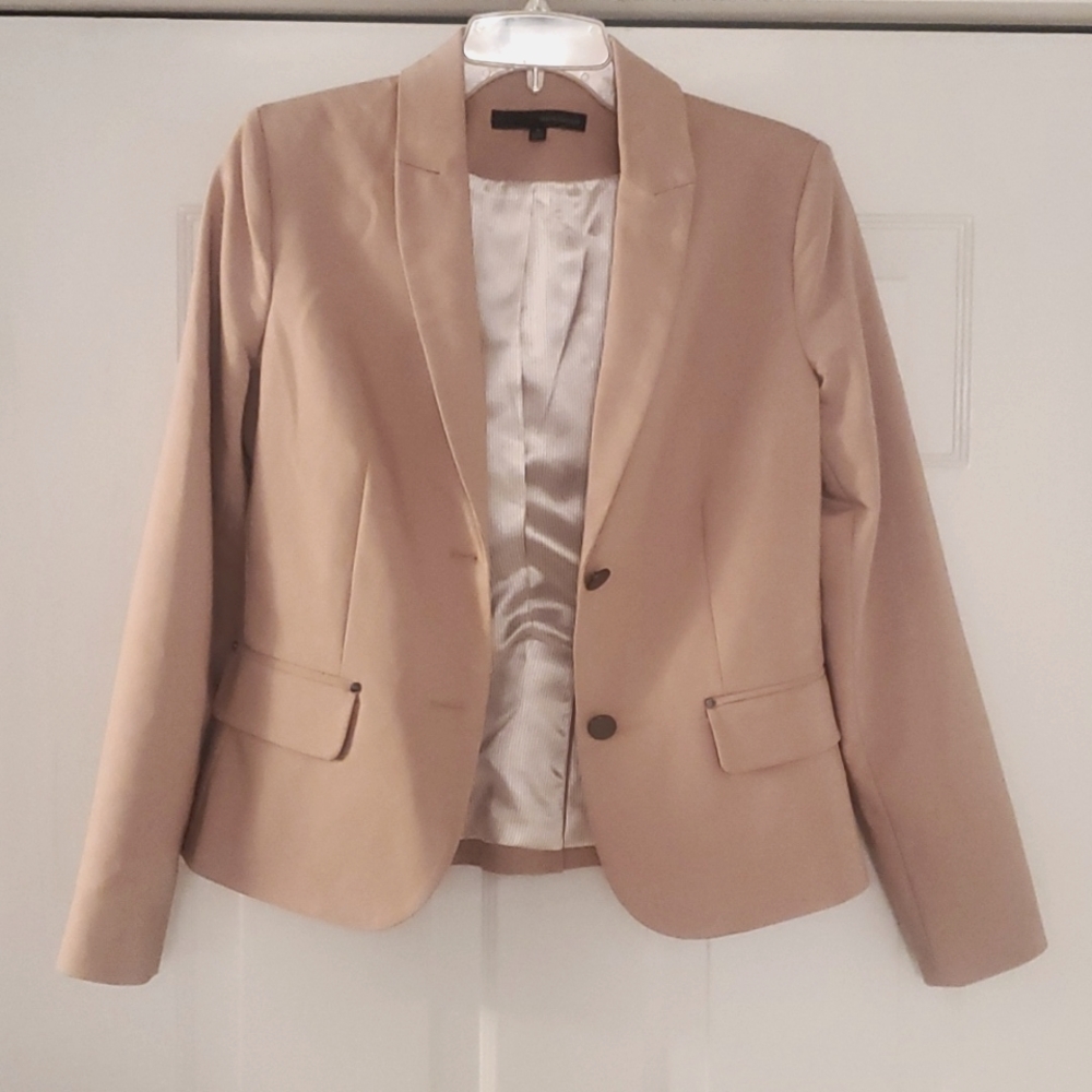 Rose blazer, size 6